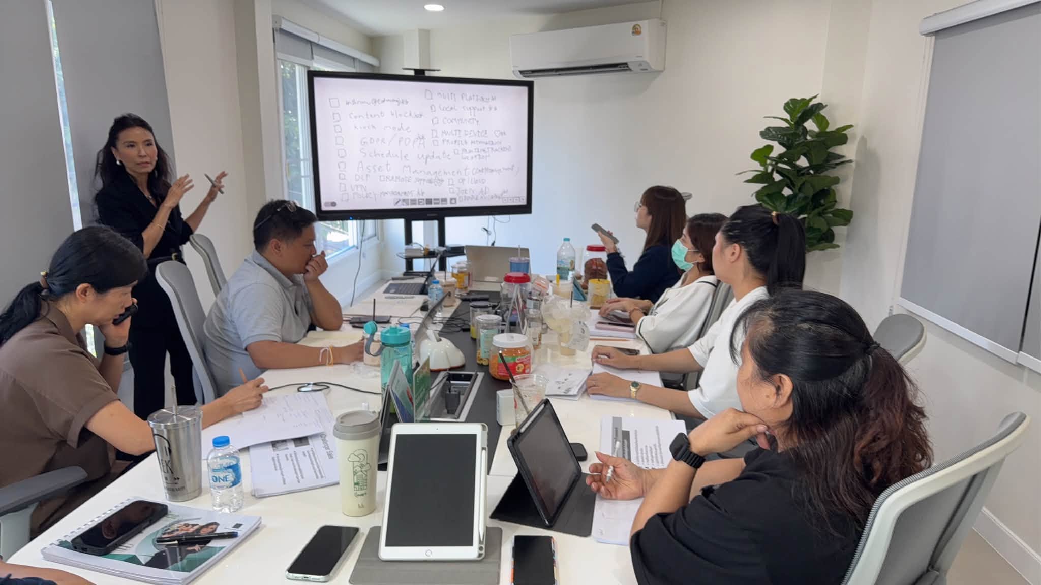 บรรยากาศ Sales Team Turn Pro