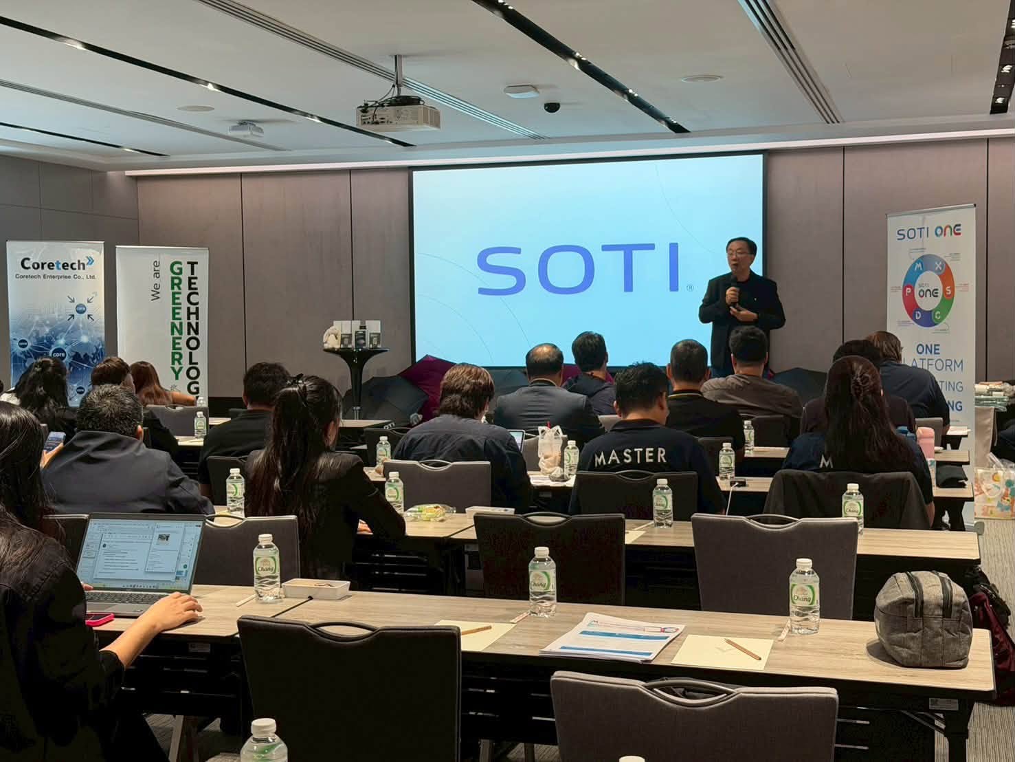 บรรยากาศงาน Mobility Security Management With SOTI
